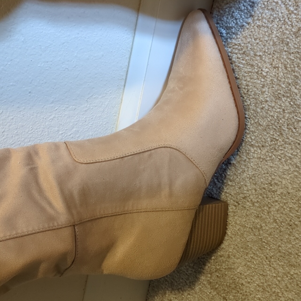 Coutgo Nude Faux Suede Knee High Boots Block Heel Pointed Toe - Picture 5 of 12